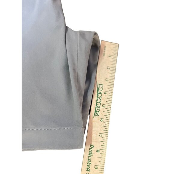 Roundtree Yorke Casuals Shorts Mens 46 Used Gray - Picture 10 of 15